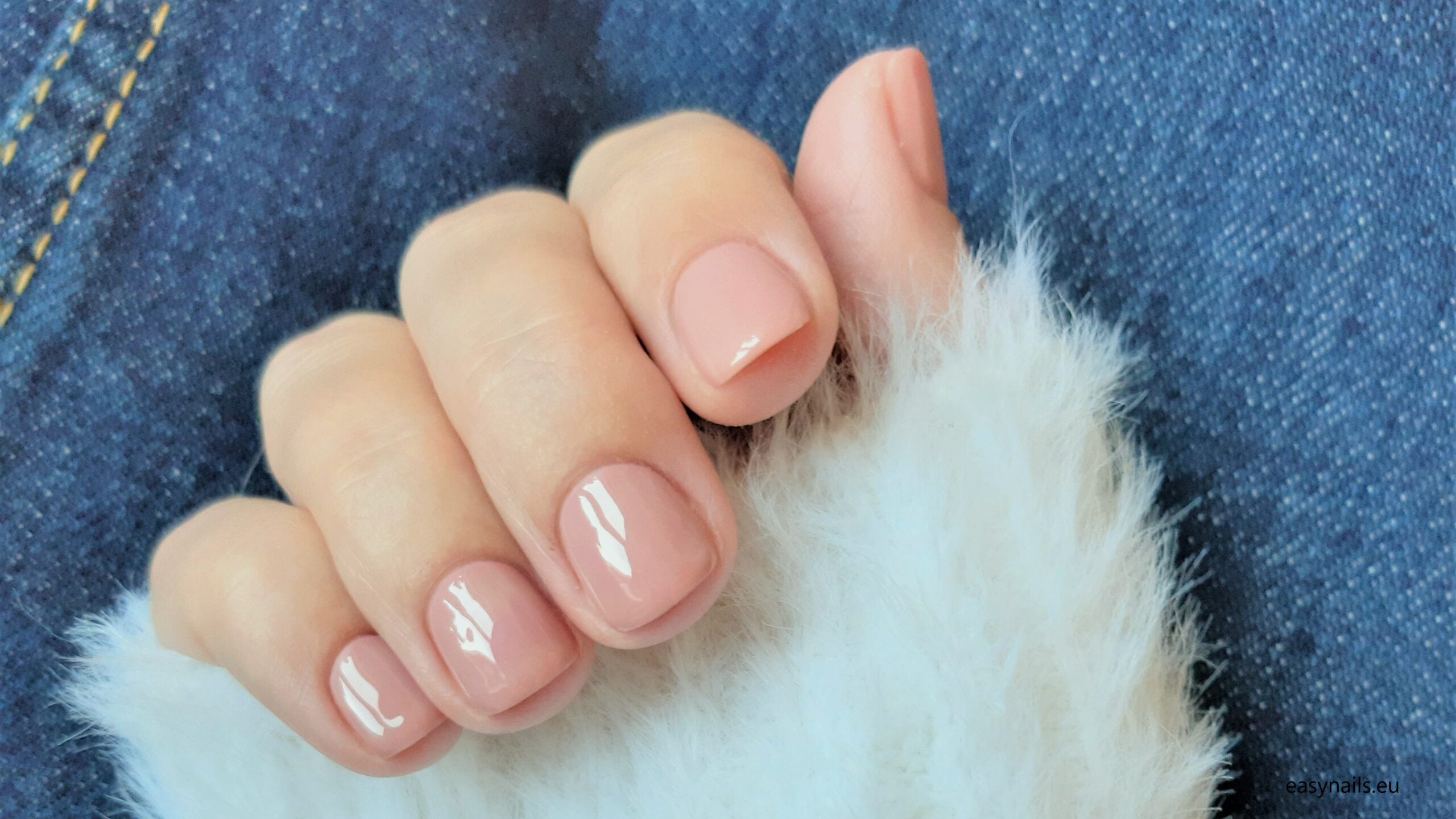 Beige Nails: A Timeless Manicure Inspiration
