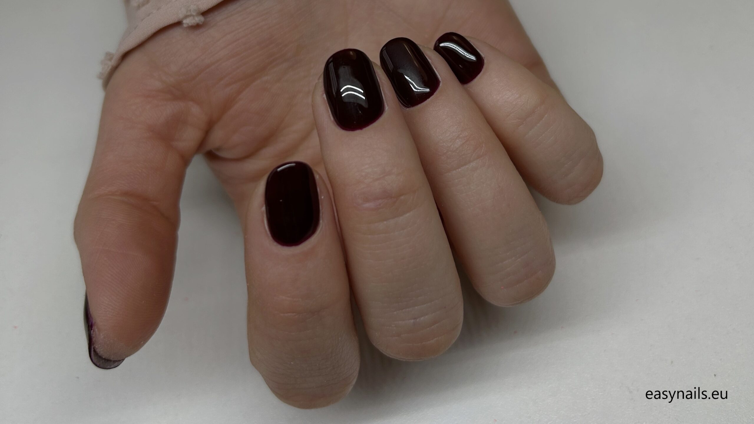 Black Hybrid Nails: Timeless Mystery with a Touch of Rock Edge