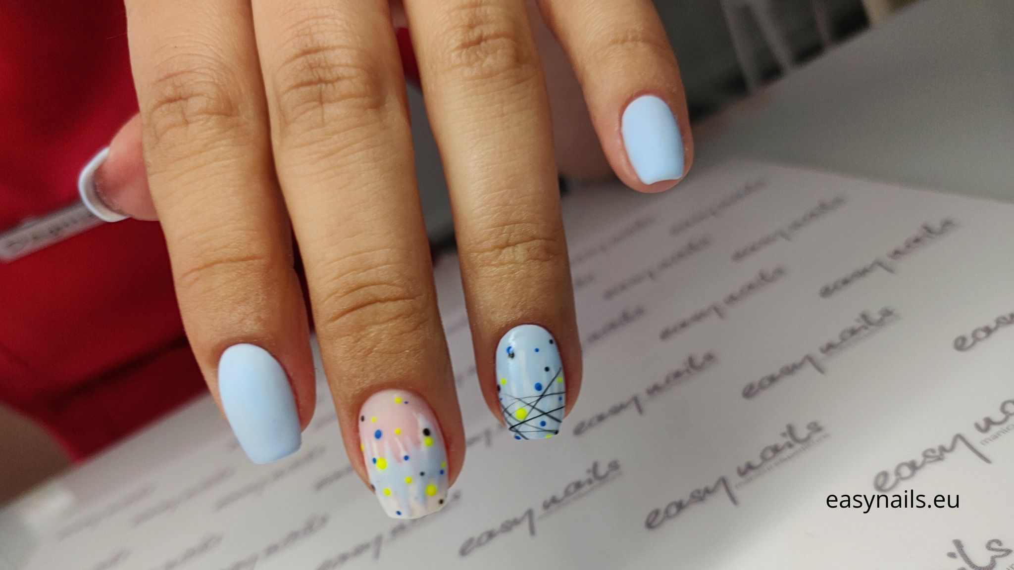 Creative Nail Art: Esy-Floresy Designs to Express Your Personality