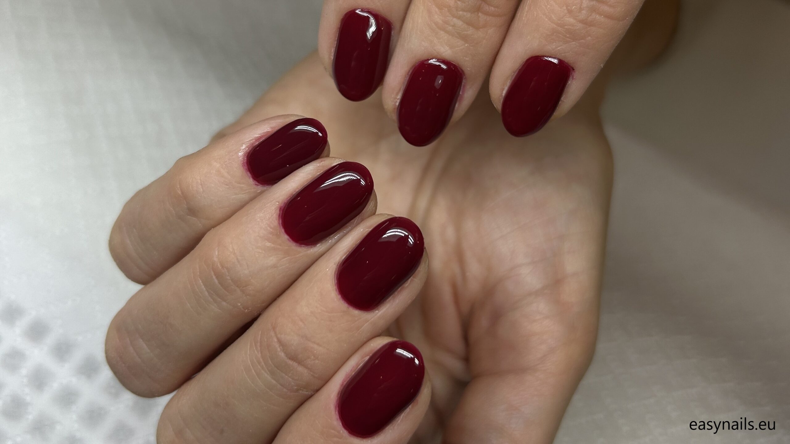 Burgundy Hybrid Nails: Deep Elegance and Classic Wine Style