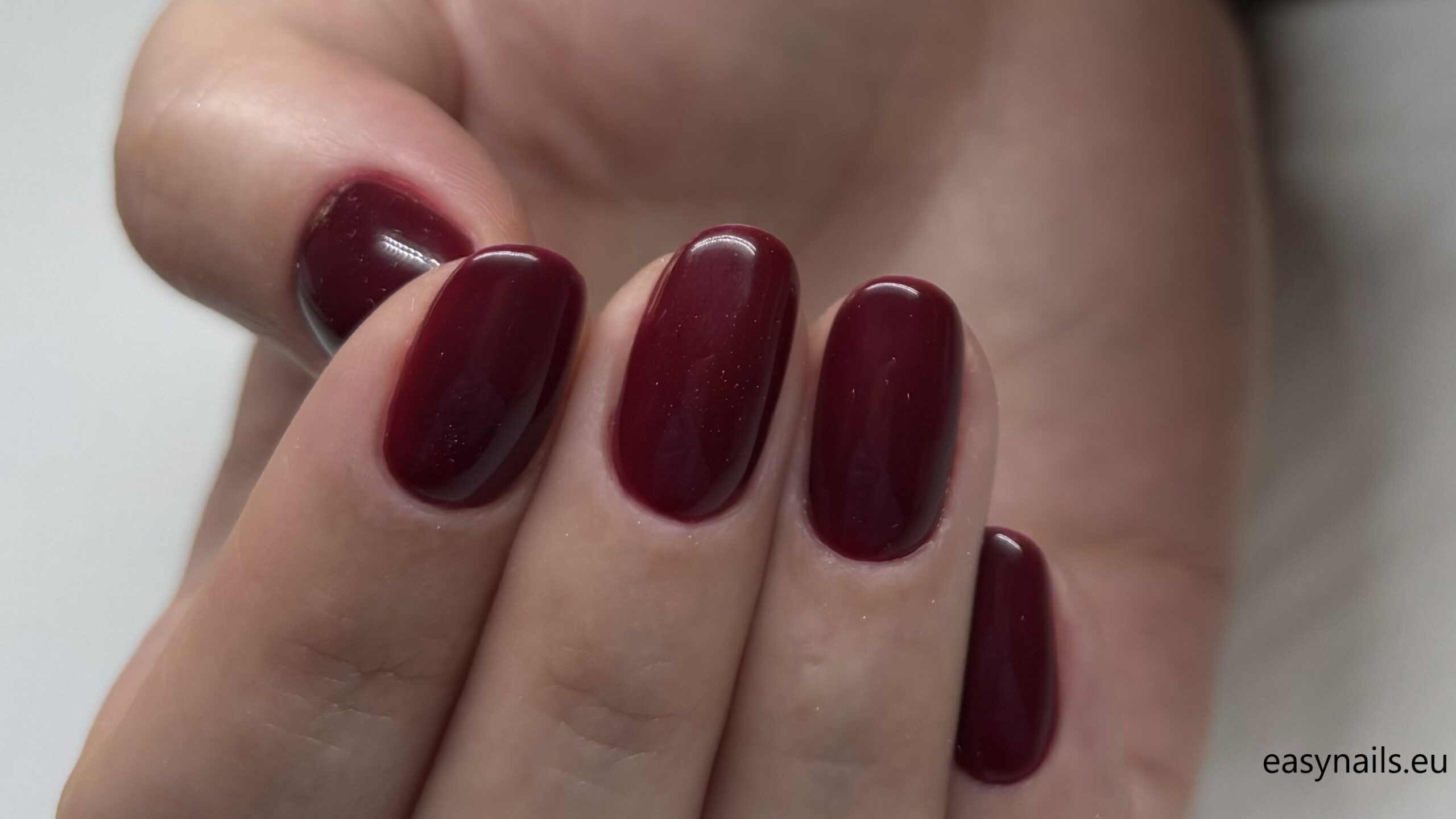Nails For September: Classic Elegance and Autumn Shades