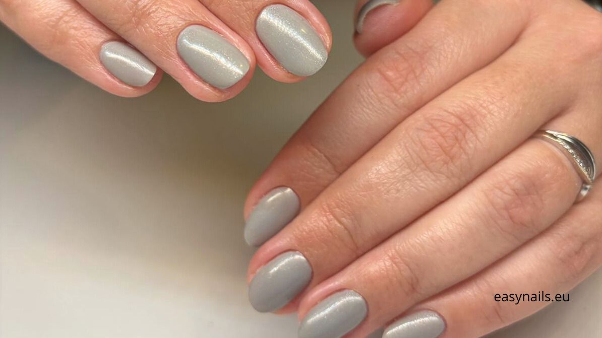 Gray Nails: Wearing Shades of Gray with Elegance