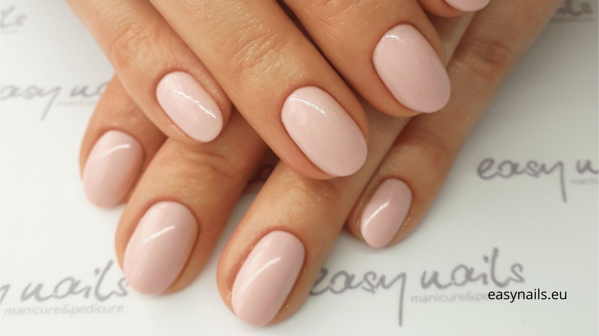 What Nails Match A Light Blue Dress