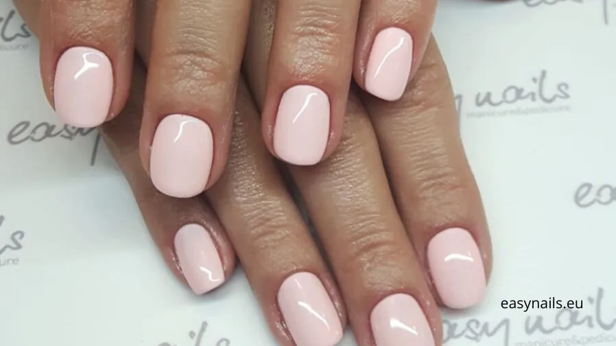 Delicate and Compliant School Nail Styles